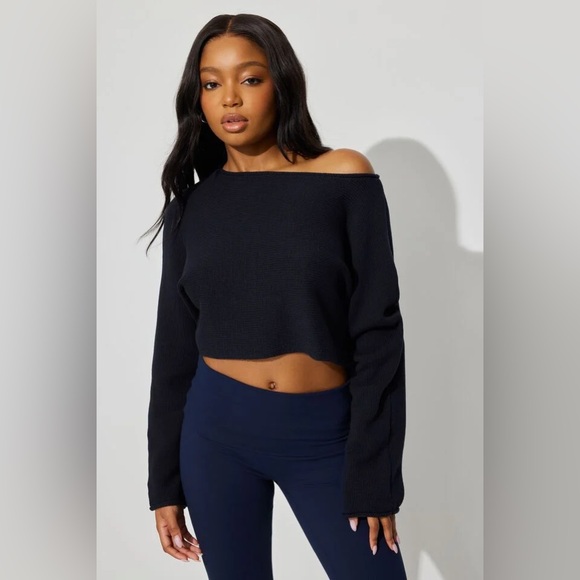 Loose Cropped Sweater - Picture 1 of 9